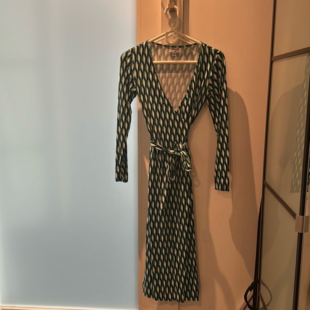 DVF target dress green black and white xxs